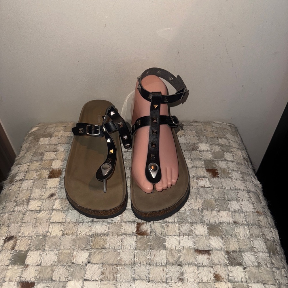 StylishSteve Madden Black StuddedSandals for Women